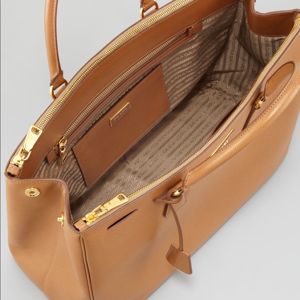 Prada Saffianio Executive Tote (Extra Large Size) - Picture 2 of 7